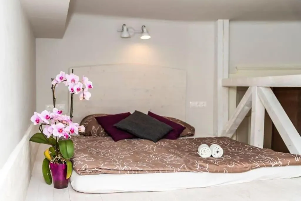 City And Calmness Budapest Apartment